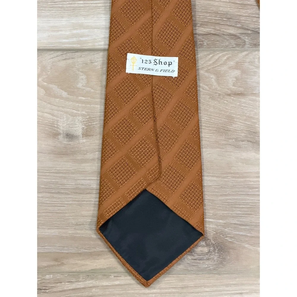 Stern & Field Mens Brown‎ Textured Stripe Polyester Neck Tie NWT VIntage 70s